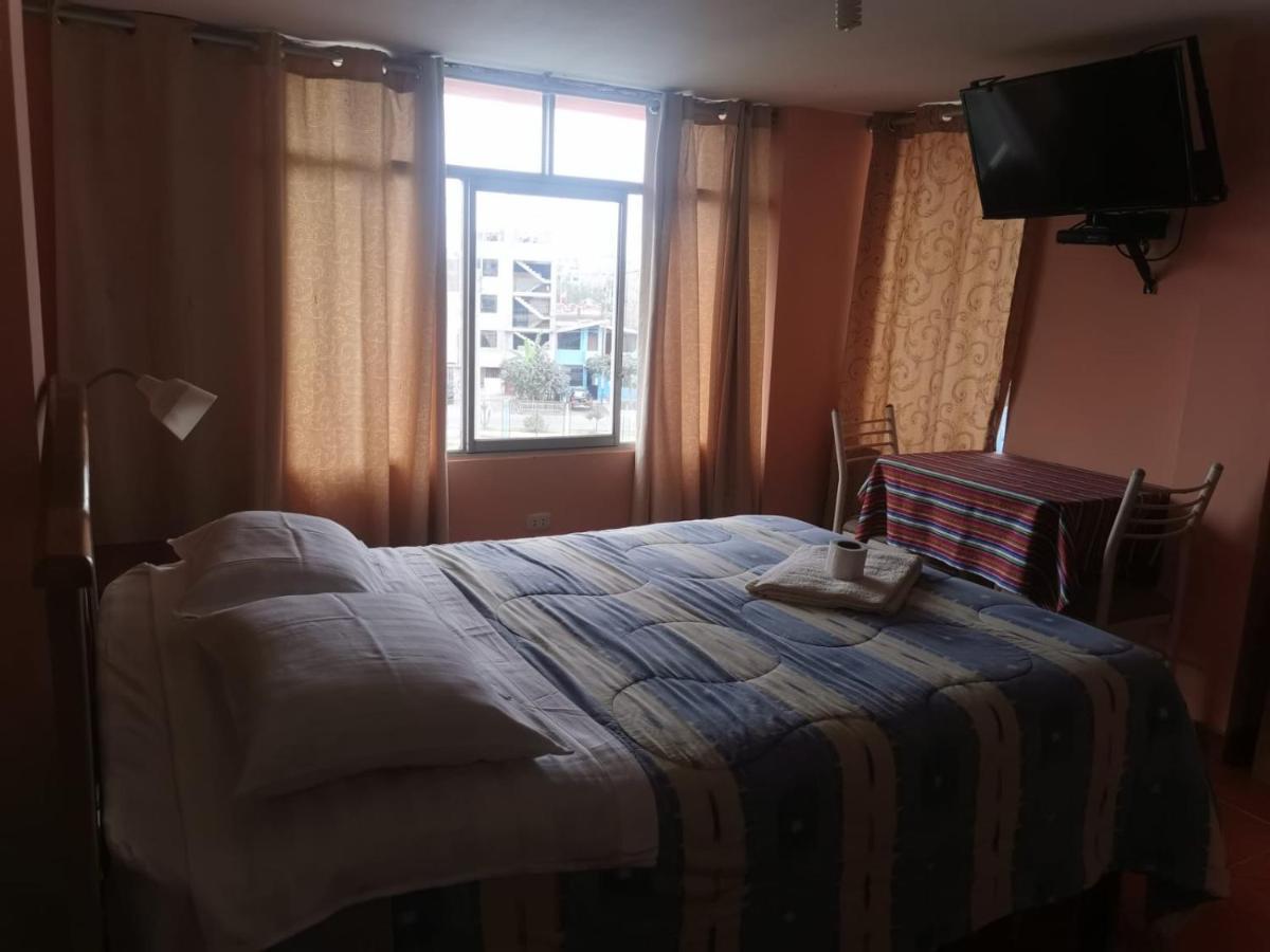 Hostal Turistico El Cajamarquez Lima Bagian luar foto