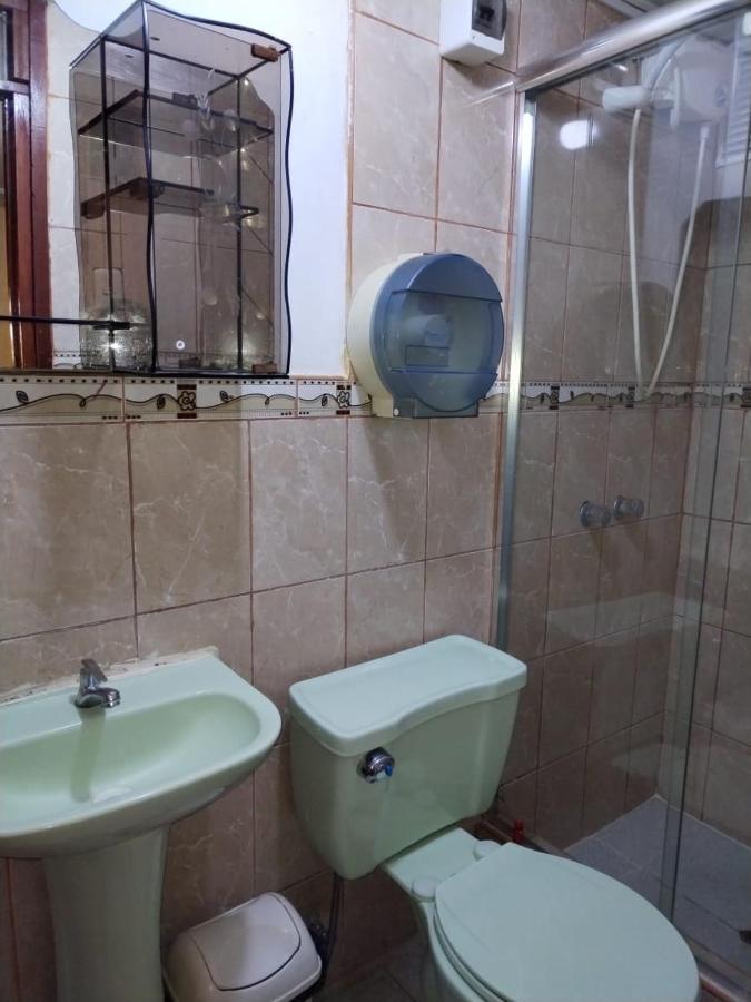 Hostal Turistico El Cajamarquez Lima Bagian luar foto