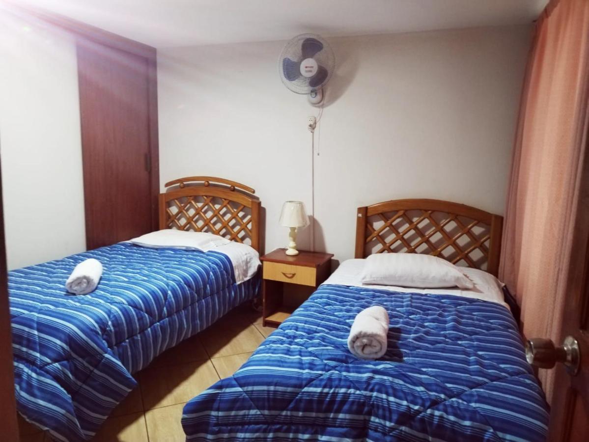 Hostal Turistico El Cajamarquez Lima Bagian luar foto
