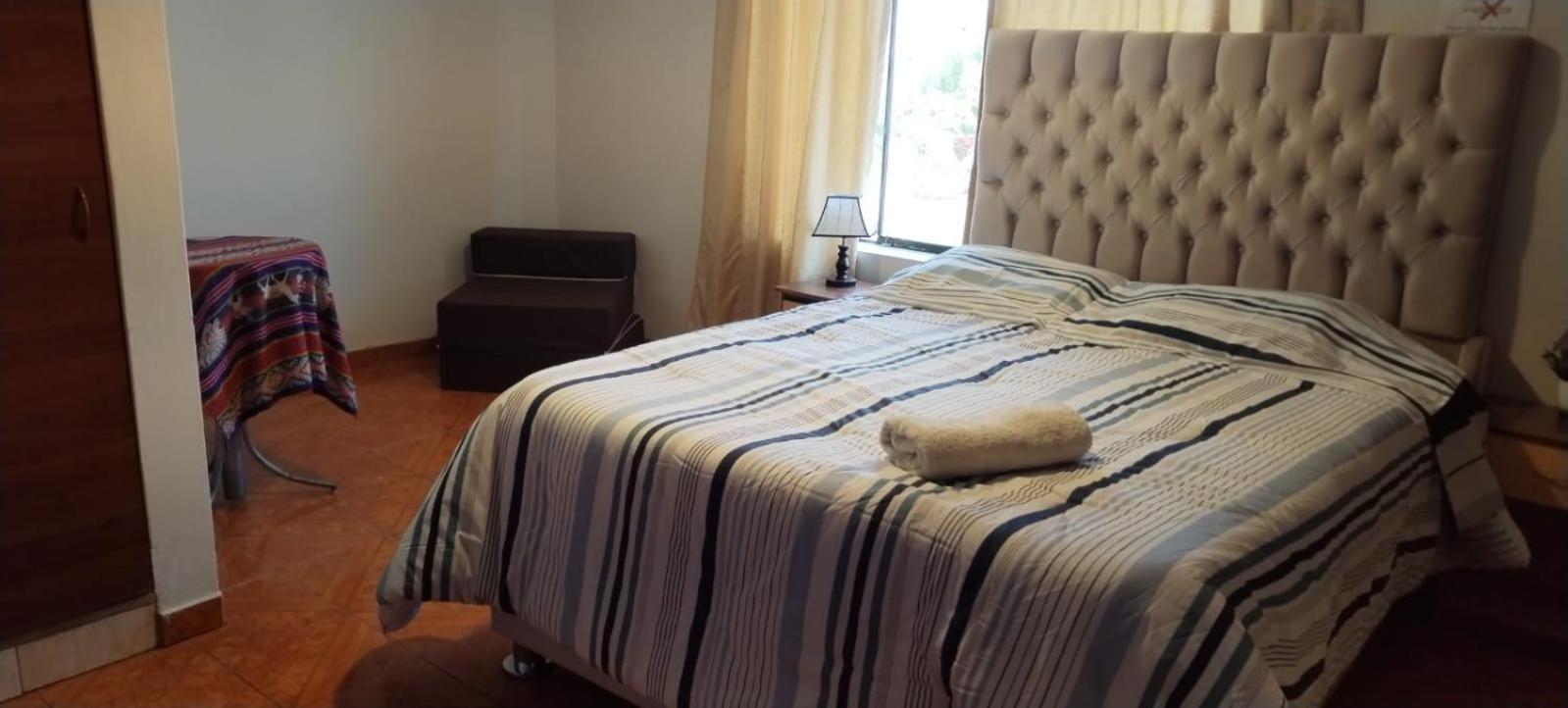 Hostal Turistico El Cajamarquez Lima Bagian luar foto