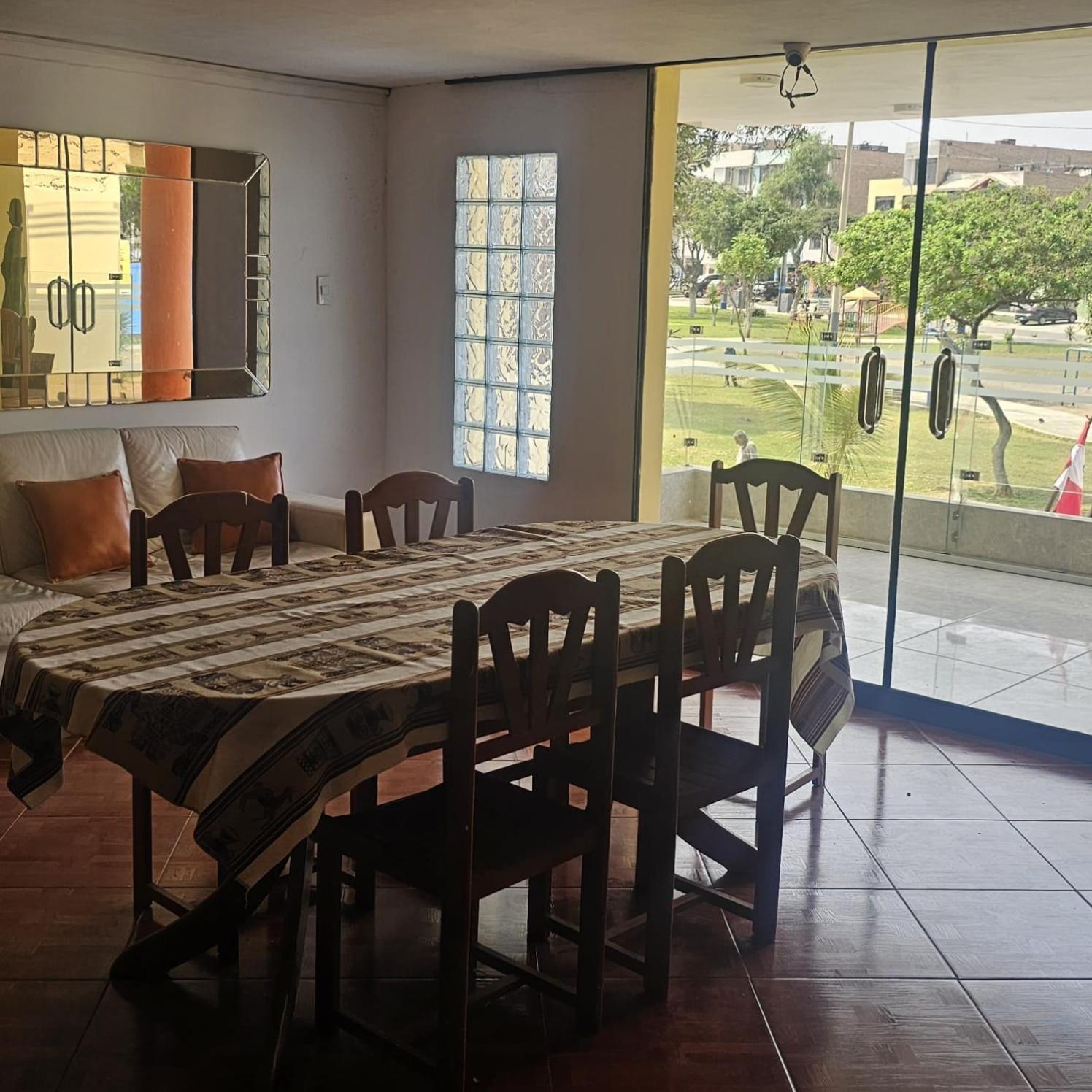 Hostal Turistico El Cajamarquez Lima Bagian luar foto