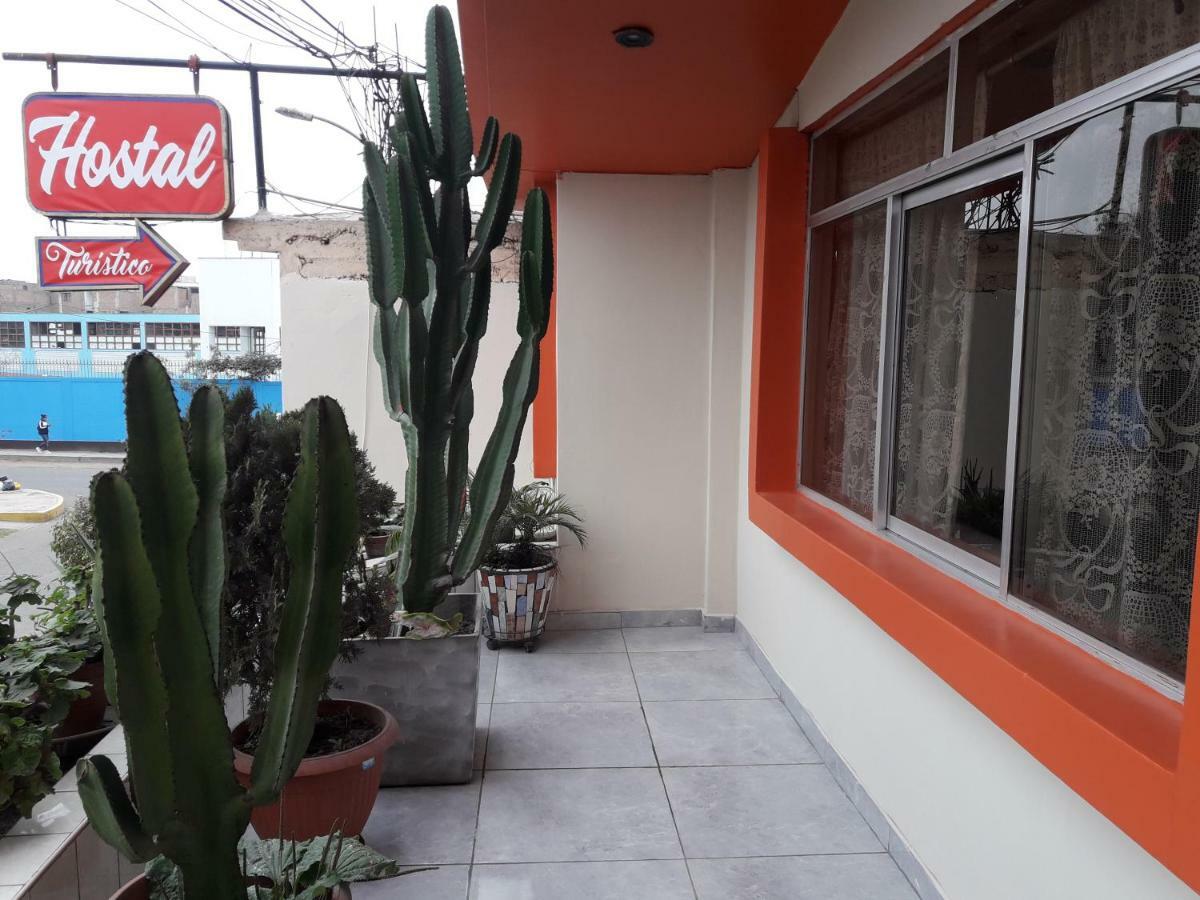 Hostal Turistico El Cajamarquez Lima Bagian luar foto